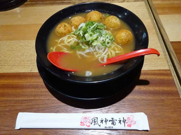 「たこ焼きラーメン(醤油) (1,050円)」@風神雷神RA-MENの写真
