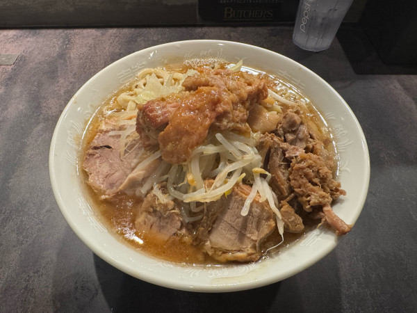 「ラーメン+ほぐし豚」@Hi-Fat Noodle BUTCHER’Sの写真
