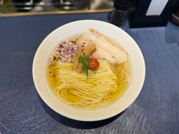 「塩ラーメン クラシック950円」@Ramen金碧の写真