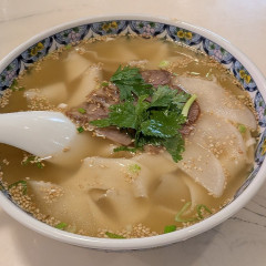 蘭州牛肉拉麺 東珍味小籠包の画像