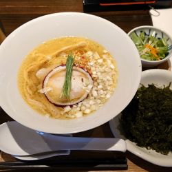 淡麗塩ラーメン