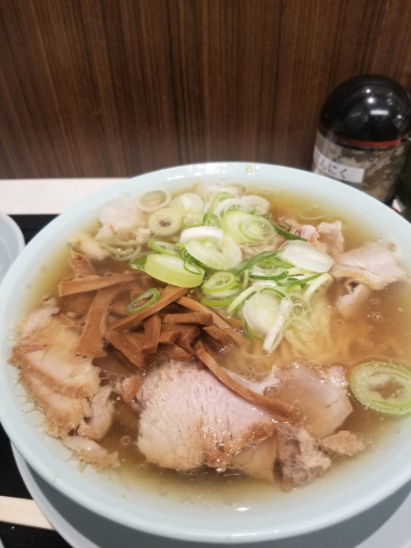 「中華そば」@新橋ニューともちんラーメン 川崎駅前店の写真