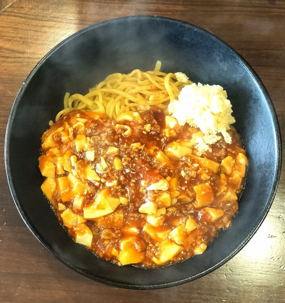 「麻婆らーめん1000円＋にんにく100円」@台湾担々らーめん 鳴子飯店の写真