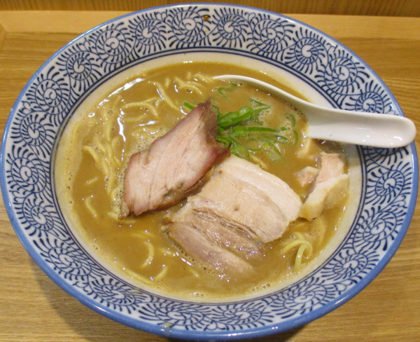 「らーめん　1100円」@麺屋山界の写真