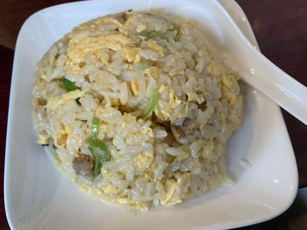 「豚骨醬油ラーメン＋半炒飯」@鳥菊川の写真