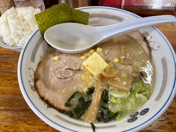 「さそり固めこってり  塩」@チャーシュー力 V3 三芳店の写真