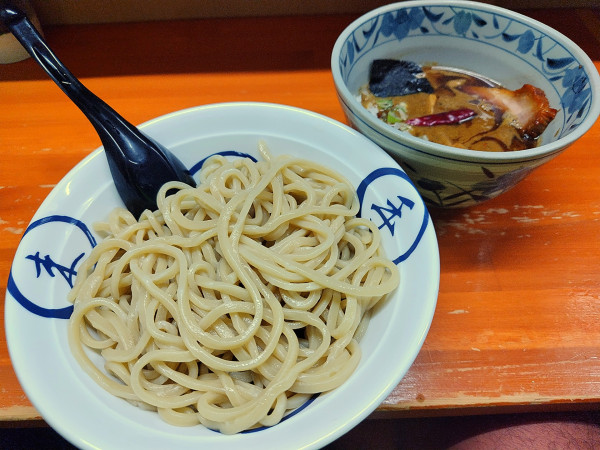 「カレーつけめん　３００ｇ」@自家製麺 福は内の写真