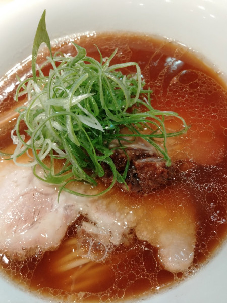 「醤油らぁめん」@中村麺三郎商店の写真