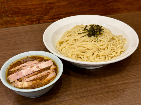 「サッポロ赤星＋キムチ→ 丸長チャーシューつけそば 塩変更」@中華そば ふうみどうの写真