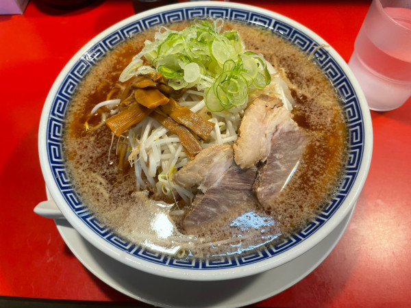 「中華そば850円+ごはん100円」@中華そば 大河の写真