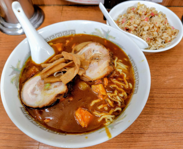 「カレーラーメン 850円」@東輝の写真