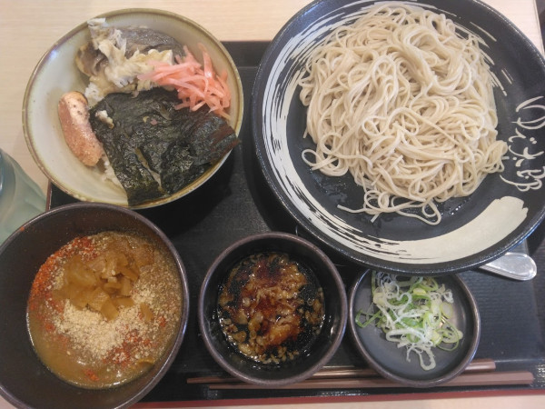 「朝そば”焼鯖炙りたらこごはん”530円、クーポンでカレールー」@ゆで太郎 柏大井店の写真