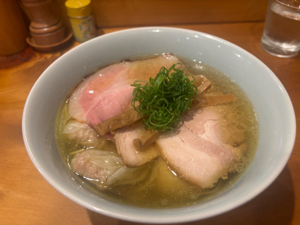 「特製（豚）塩らーめん」@中華そば しば田の写真