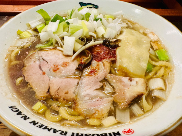 「すごい煮干ラーメン(中)【950円】」@ラーメン凪 大宮店の写真