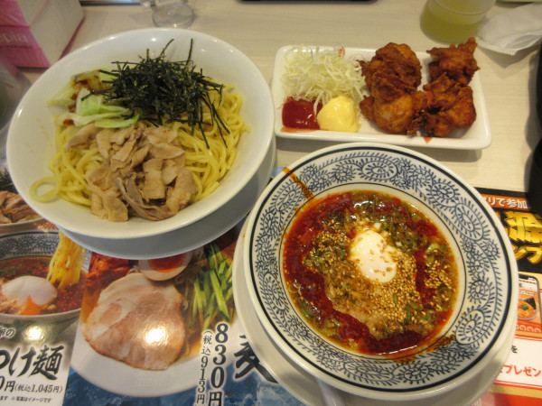 「限定　旨辛肉つけ麺（１０４５円）＋唐揚げ４２９円」@丸源ラーメン 土浦店の写真