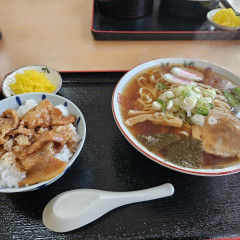 かりの食堂の画像