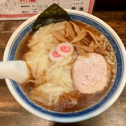 ワンタン麺 麺大盛+半ライス