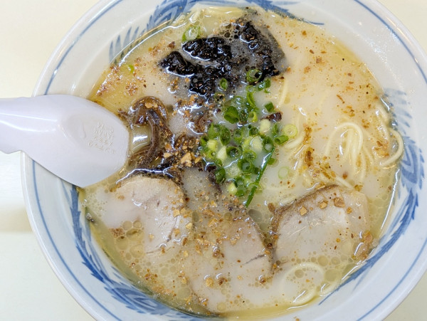 「ラーメン」@熊本ラーメン こむらさき 上通中央店の写真