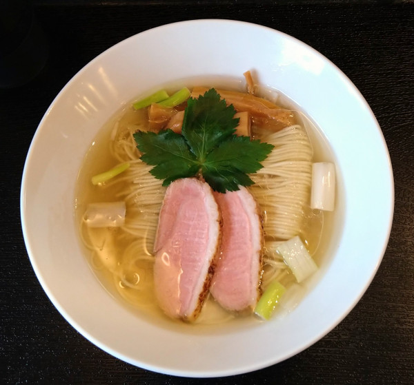 「鴨だし塩ラーメン」@麺堂にしき 西武新宿店の写真
