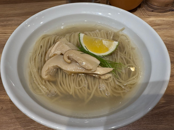 「【限定】松茸そば3000円」@麺庵 利休の写真