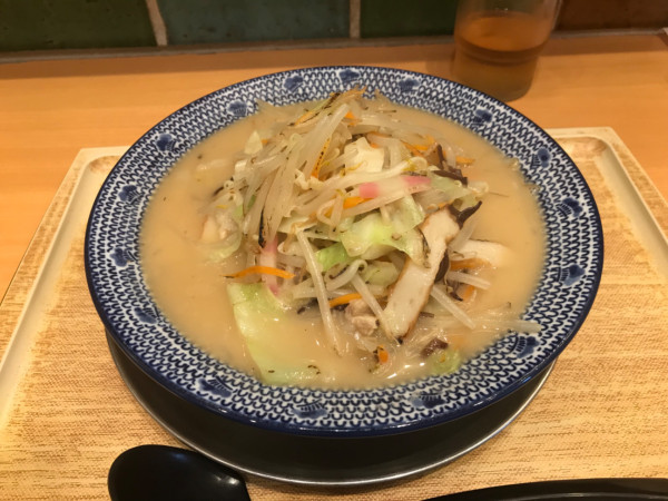 「白ちゃんぽん 900円」@じげもんちゃんぽん センター北店の写真