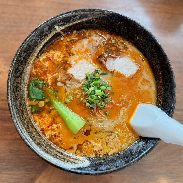 「担々麺（913円）」@永徳酒家の写真