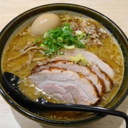 味噌チャーシュー麺（1,600円）＋味玉（150円）