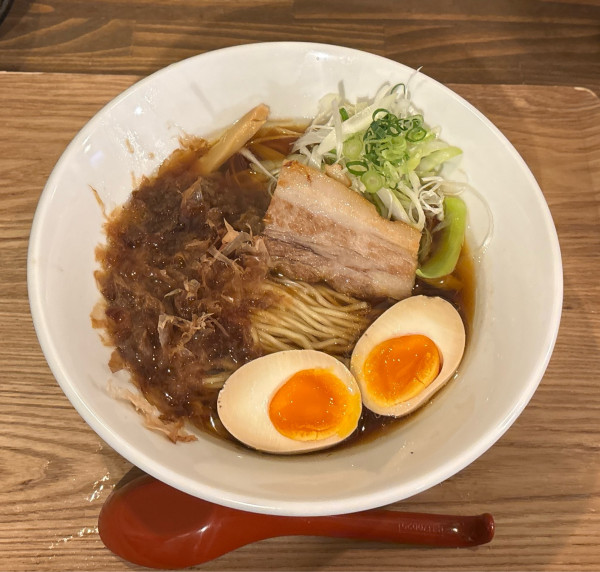「しょうゆラーメン」@麺屋 煮川の写真