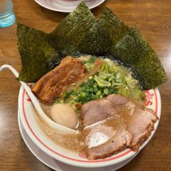 とんとらこってり醤油 全部のせ