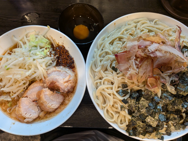 「【限定】昆布水つけ麺1450円(大盛150円)+生卵70円」@豚星。の写真