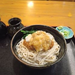 おろしとんかつそば