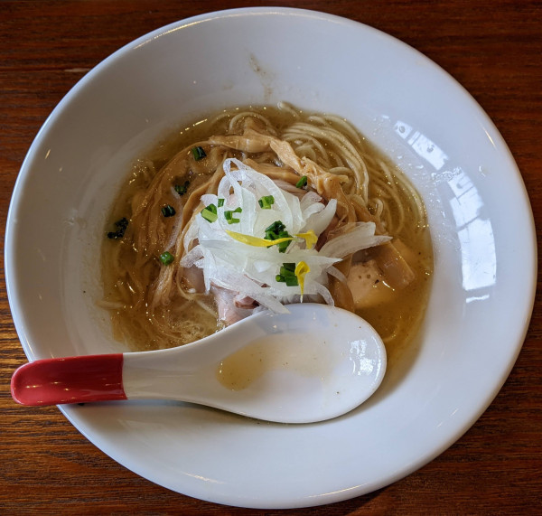 「ムースの様な濃厚地鶏スープ 930円」@佐波理の写真