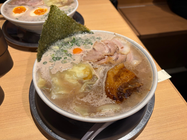「お台場限定 極ラーメン」@三代目 博多 だるま アクアシティお台場店の写真