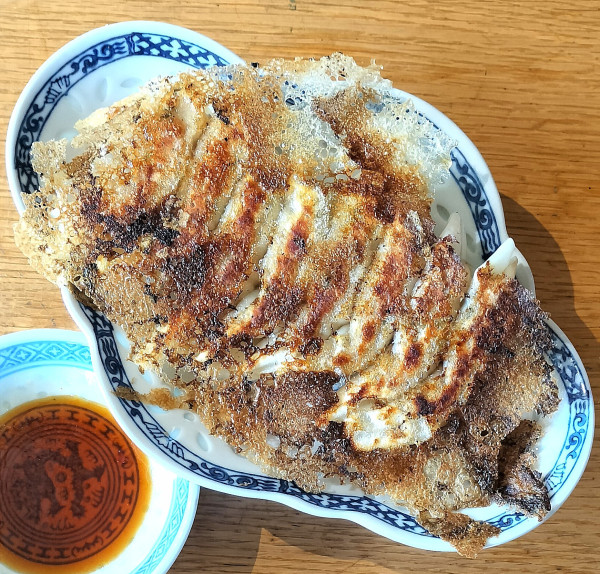 「餃子 540円＋税」@利興の写真