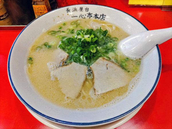 「ラーメン 640円」@長浜屋台 一心亭 本店の写真