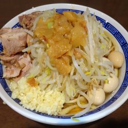 駿河湾産桜えびを使ったえびラーメン（1200円）＋うずら玉子