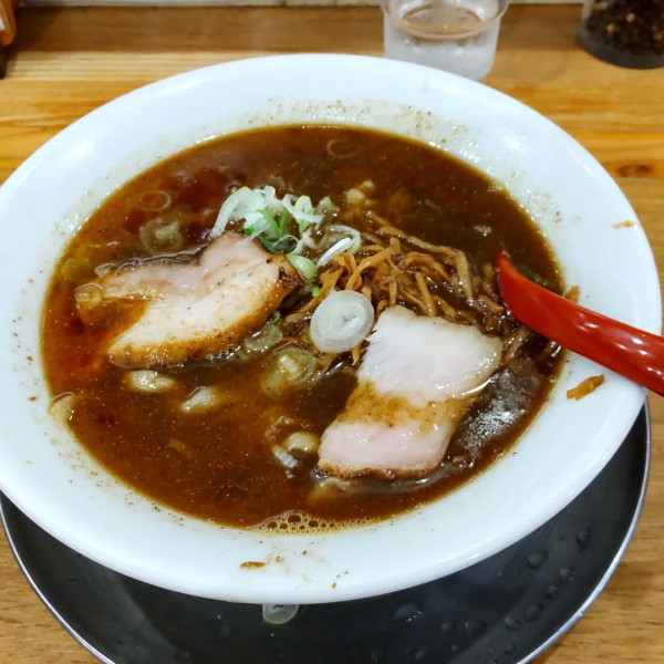 「喜多方らーめん 煮干し」@麺や 七彩 八丁堀店の写真