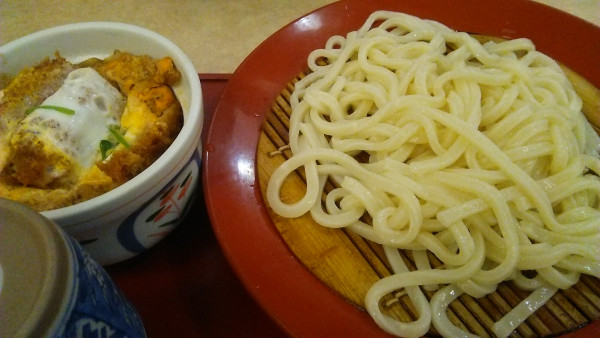 「ざるうどん 920円＋ミニヒレカツ丼 490円」@すぎのや本陣 春日部店の写真