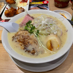 丸源ラーメン 草加店の写真