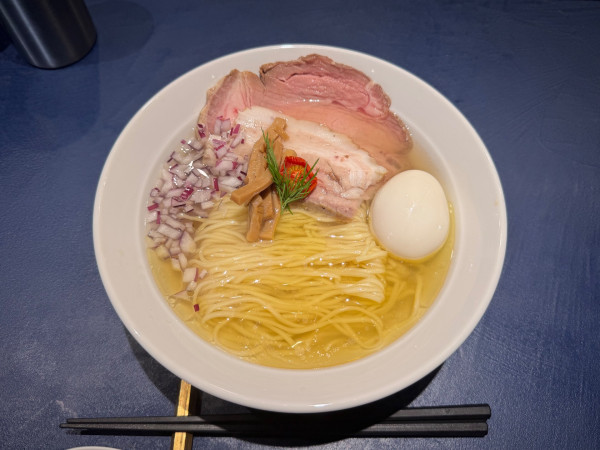 「塩ラーメン シグネチャー 他」@Ramen金碧の写真
