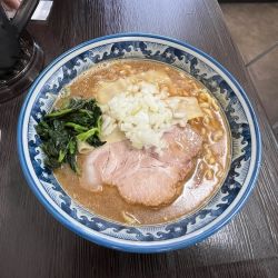 濃厚煮干しラーメン960円　ラーパスで大盛