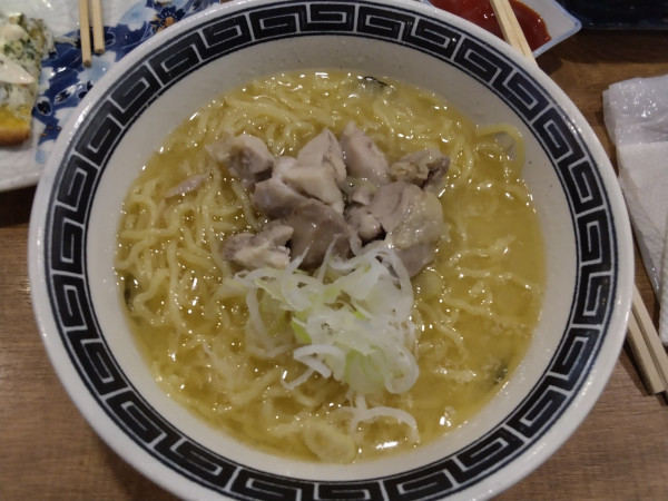 「鳥良の鶏らー麺（879円）」@磯丸水産 松戸西口駅前店の写真