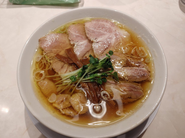 「チャーシュー中華そば　1170円」@手打 親鶏中華そば 綾川 静岡インター店の写真