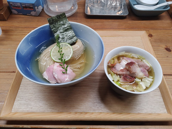 「昆布水つけ麺　ちょい肉まし　大　1570円」@YOKOKURA STOREHOUSEの写真