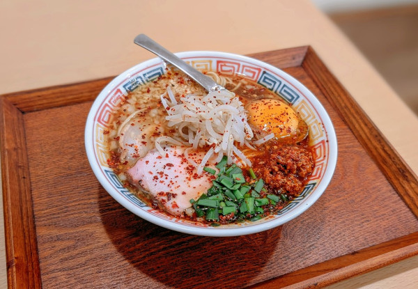 「にんたま背脂中華そば【限定】」@麺道 ひとひらの写真