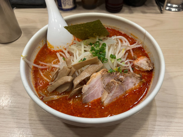 「辛味噌らーめん」@らーめん はな火屋の写真