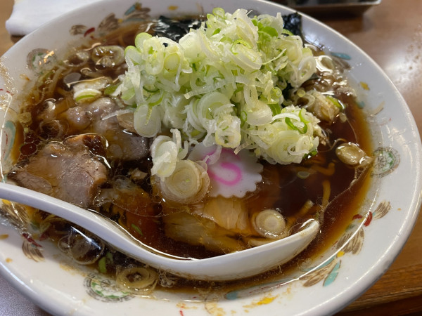 「青島ラーメン800円＋刻みネギ増し：50円」@青島食堂 トキメッセ店の写真