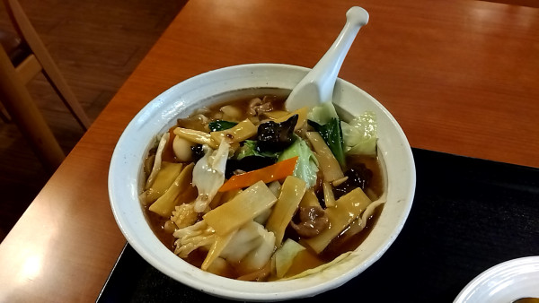 「五目刀削麺（８８０円）」@萬福飯店 八王子店の写真