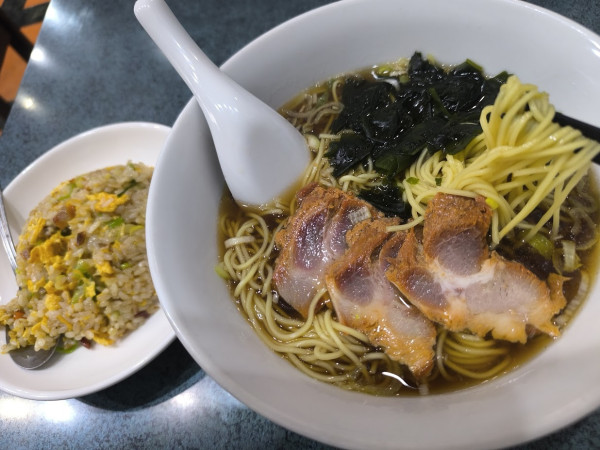 「ランチ チャーシュー麺＋半チャーハン(900)」@百里香の写真