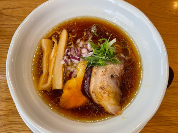 「淡麗らぁ麺　醤油　￥１０５０」@横浜淡麗らぁ麺 川上の写真